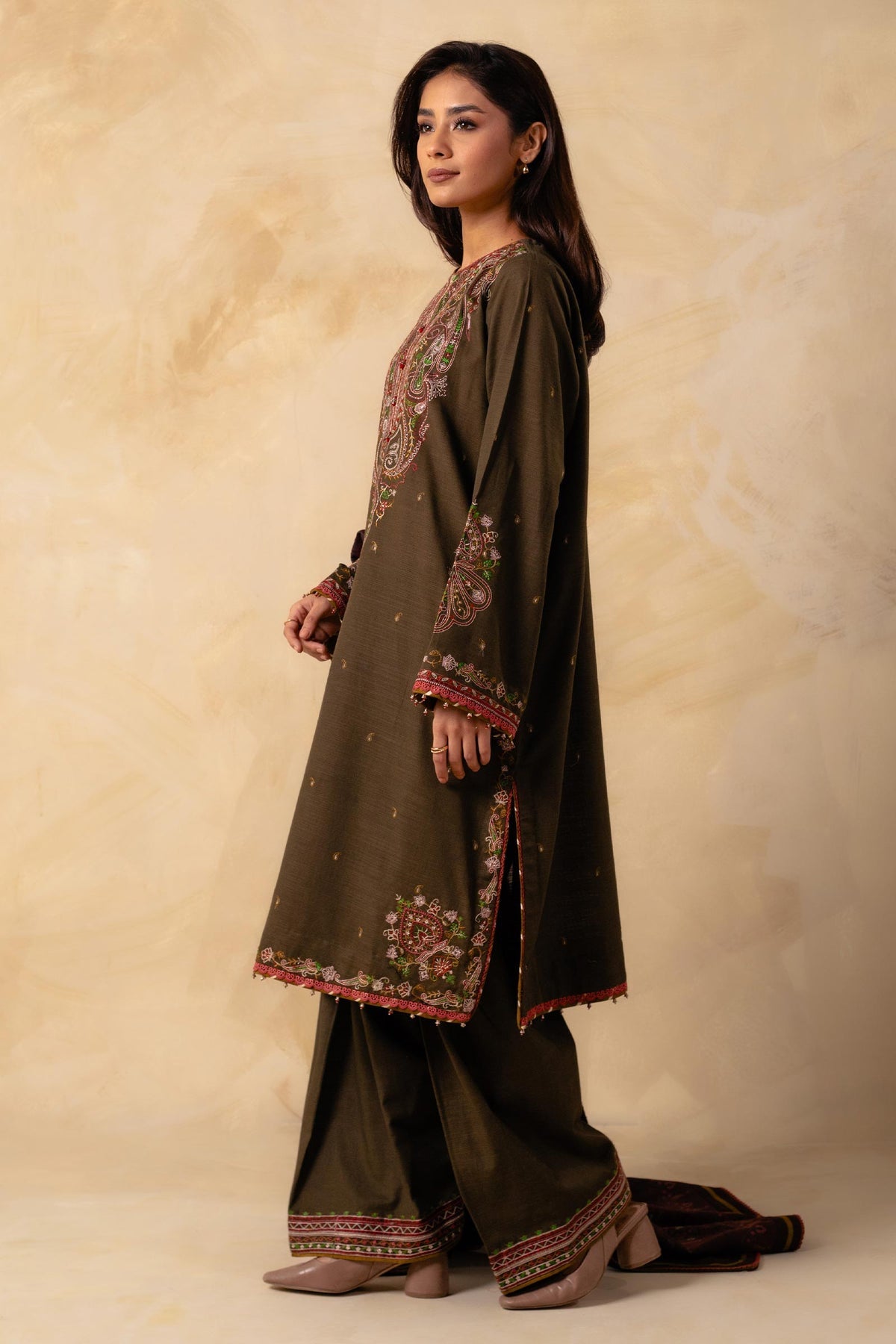 Buy Now, 2A - Coco Winter 2023 - Zara Shahjahan - Shahana Collection UK - Wedding and Bridal Party Wear - Fall Edit - Pakistani Designer Women-wear in UK 