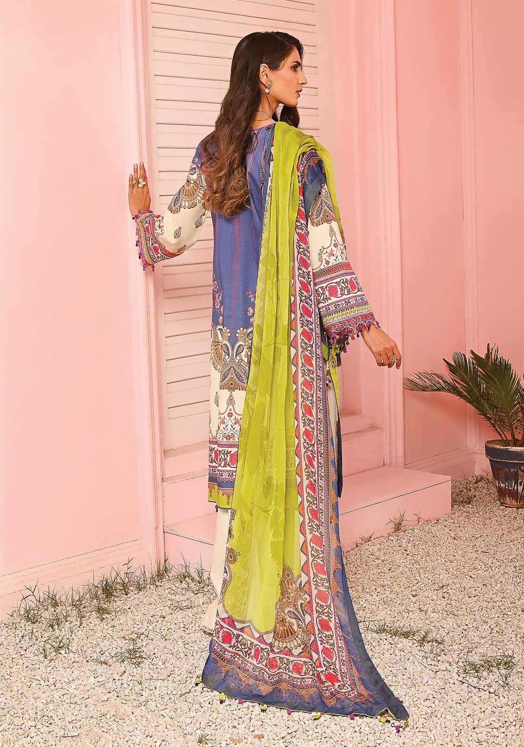 Farah- D#12 - Viva Prints'23 - Anaya by Kiran Chaudhary