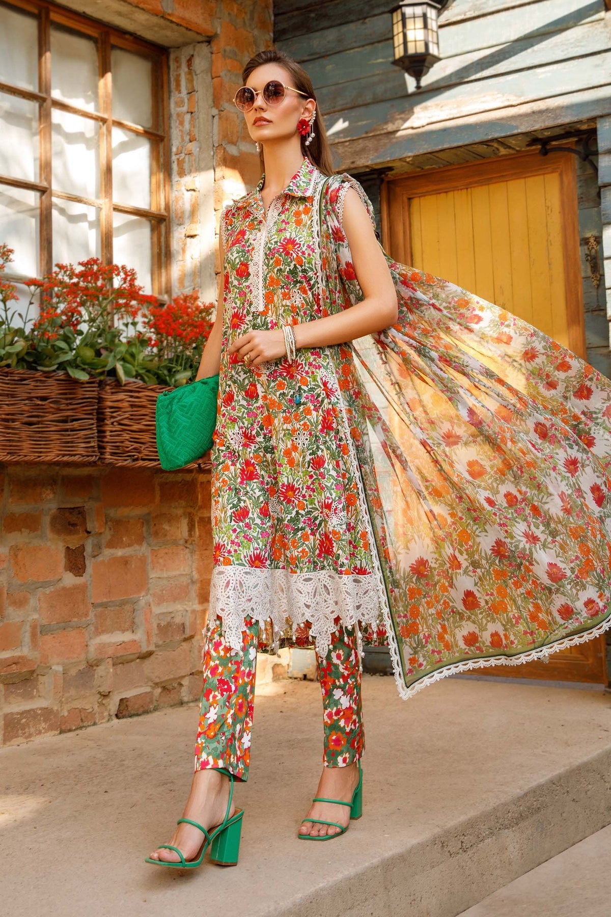 Maria. B - Mprints - Spring Summer 2023 - MP - 08 B - Summer Lawn Collection - Pakistani Lawn Brands - Shahana Collection Uk