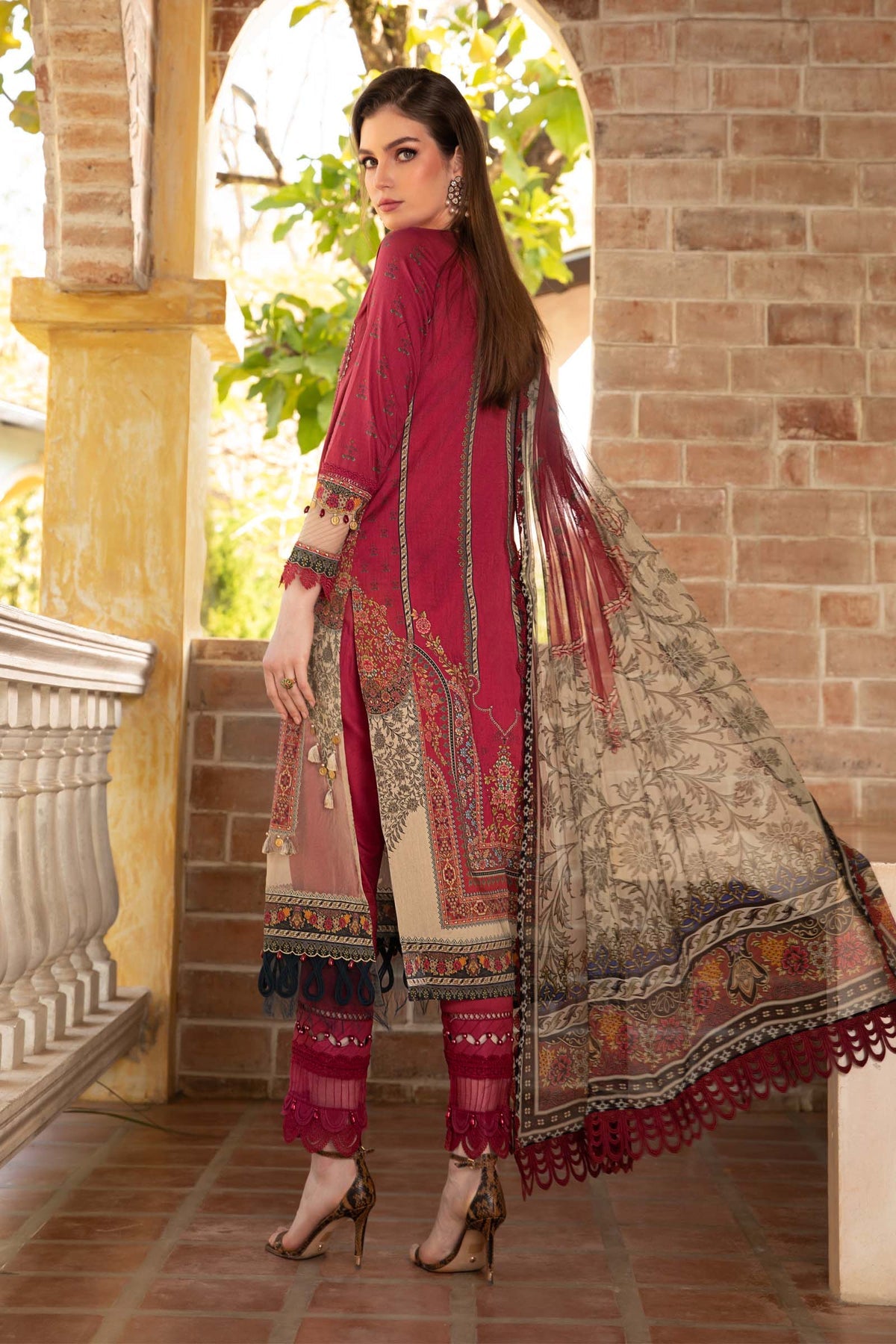 Maria. B - Mprints - Spring Summer 2023 - MPT - 12 B - Summer Lawn Collection - Pakistani Lawn Brands - Shahana Collection Uk