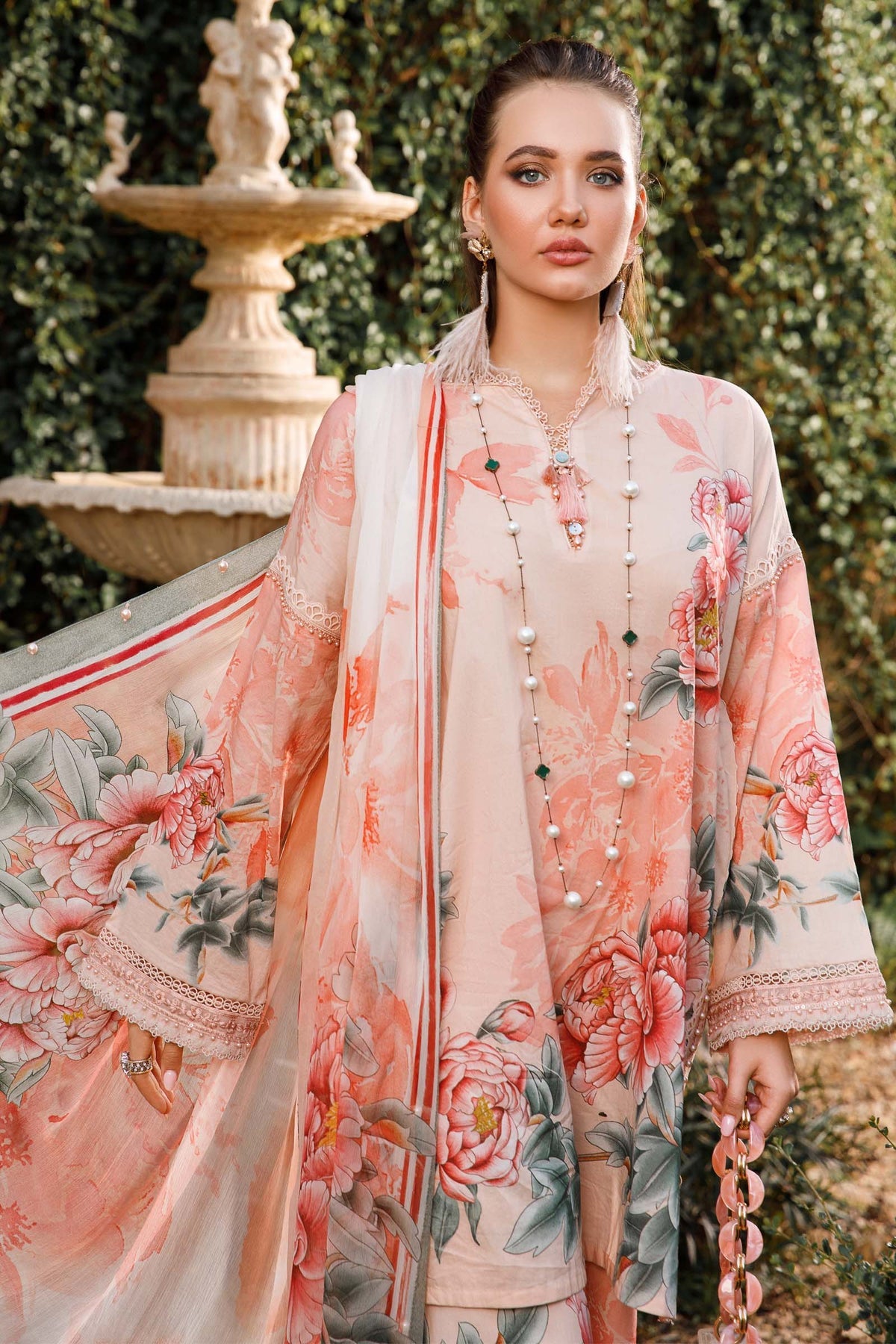 Maria. B - Mprints - Spring Summer 2023 - MPT - 14 B - Summer Lawn Collection - Pakistani Lawn Brands - Shahana Collection Uk